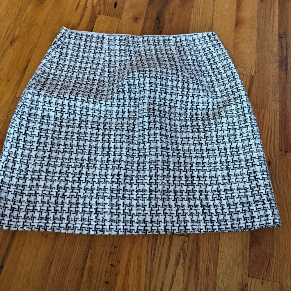 LOFT‎ Black and White Tweed Mini Skirt